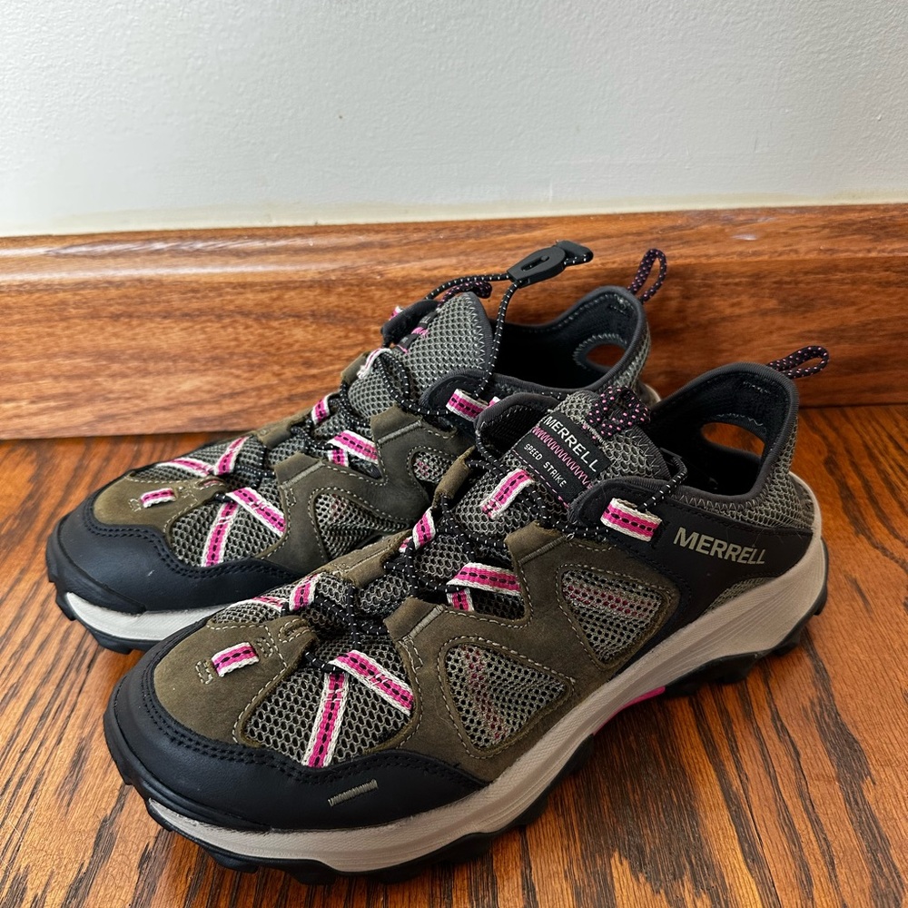 Merrell Olive and Pink Hiking Shoes Size Women’s 10 - Picture 2 of 7